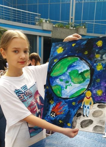 Конкурс детского художественного творчества "Разноцветный мир"